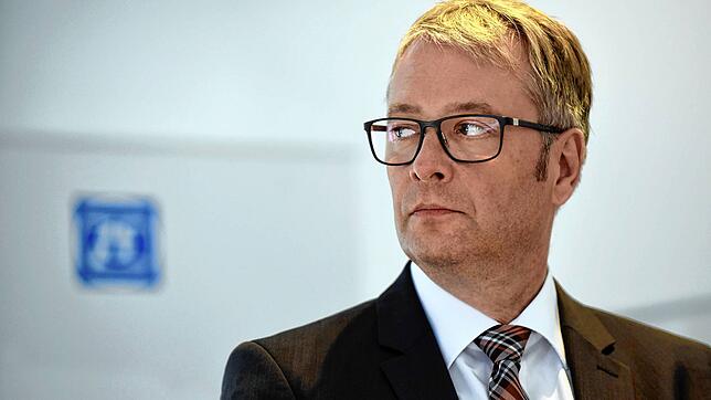 Sechsmal hat Stefan Sommer, Ex-Chef von ZF, im letzten Vierteljahrhundert seinen Job gewechselt. Fast ein Jahrzehnt blieb er bei ZF. Die ...