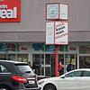 Der Donaueschinger Real-Markt wird Ende März schließen. 55 Mitarbeiter verlieren ihre Arbeit. Weder Rewe noch Kaufland oder Edeka wollen ...