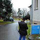Paul (Name von der Redaktion geändert) auf dem Gelände Zentrum für Psychiatrie Reichenau (ZfP).
