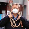 Harry Kirchmaier ist Hänselevater (Vorsitzender) der Hänselezunft Überlingen. Das Bußgeldverfahren gegen ihn wegen mutmaßlicher ...