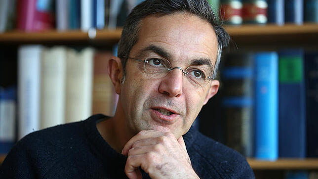 Navid Kermani, Schriftsteller und Orientalist, spricht im Interview über sein Buch "Entlang den Gräben".