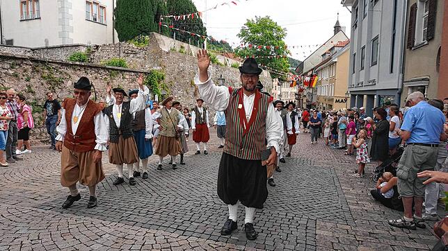 Das wird es dieses Jahr nicht geben: Der Schwyzertag &ndash; hier beim Umzug &ndash; musste im Zuge der Corona-Krise abgesagt werden. ...