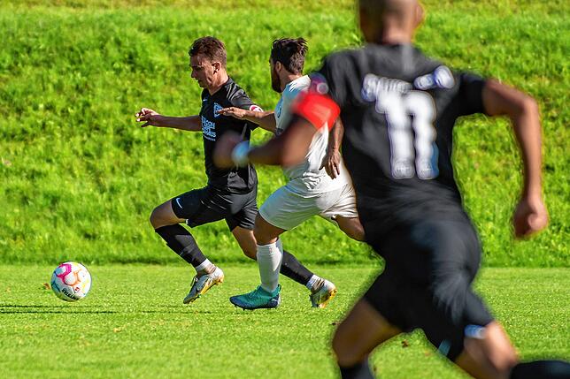 Bild 4: FC Erzingen verliert gegen den SV Weil mit 0:4 &ndash; und wir haben Bilder!