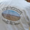 Auf einem T-Shirt werben die BI-Vertreter für den Tunnel.