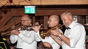 Die Bürgermeister Ralf Pahlow aus Tuningen (von links), Martin Ragg aus Niedereschach und Rudolf Fluck aus Mönchweiler spielen beim ...