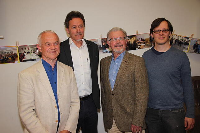 Der engere Vorstand von "InSi" besteht aus (von lins) Bernhard Grunewald (stellvertretender Vorsitzender), Manfred Hensler ...