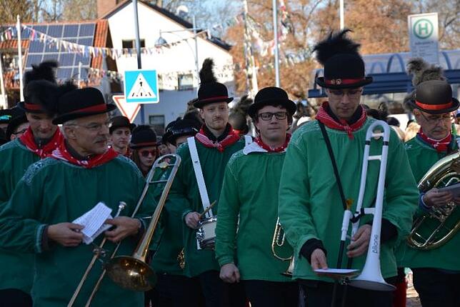 Bild 33: Bilder vom Narrentreffen der Urviecher-Zunft Bad Dürrheim: Großer Festumzug (4)