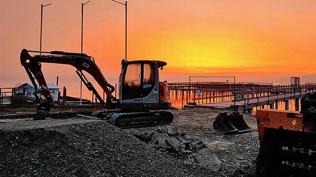 Großbaustelle am Ufergelände des Horner Hafen: Die Neugestaltung samt Slip-Anlage kostet die Gemeinde Gaienhofen rund 230.000 Euro.