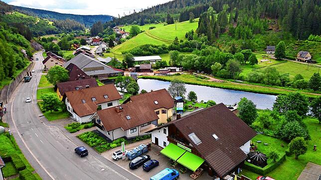 Auf einer Länge von 1,5 Kilometern soll in diesem Jahr die Ortsdurchfahrt von Hammereisenbach saniert werden. Bild: Hartmut Ketterer