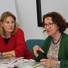 Die Grünen-Landtagsabgeordnete Dorothea Wehinger (rechts) hatte zum 4. Fachgepräch zum Thema "Alleinerziehende" die Geschäftsführerin ...