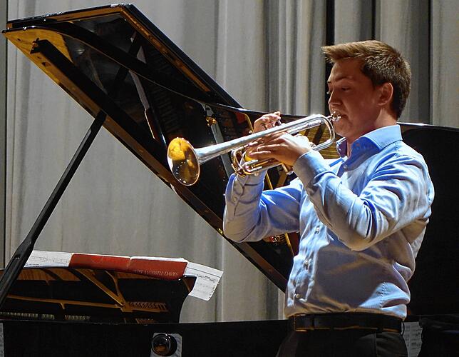Beim Preisträgerkonzert brillierte der erste Preisträger Tobias Krieger mit Trompetenglanz.
