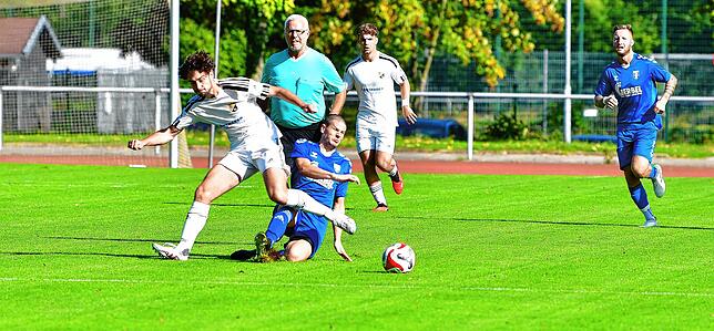 Bild 9: SF Schliengen siegt 2:1 bei der U23 des SV 08 Laufenburg &ndash; und wir haben Bilder!