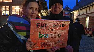 Ulrike Neumann-Weber und Michael Weber beziehen in Heiligenberg Position gegen eine von der AfD angemeldete Anti-Windkraft-Demo.