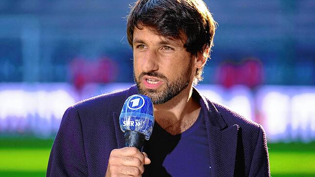 Der Ex-Fußball-Profi Thomas Broich ist mittlerweile als TV-Experte tätig &ndash; und wird auch von der umstrittenen ...
