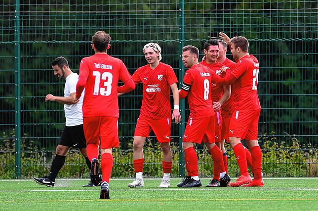 Bild 1: TuS Binzen gewinnt mit 4:0 gegen SG FC Wehr/Brennet &ndash; und wir haben Bilder!