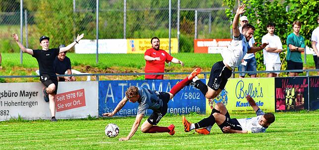 Bild 3: SV Buch siegt mit 2:1 beim FC Hochrhein – und wir haben Bilder!