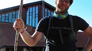 Im September 2015, als Dominik Feigenbutz die Pfarrei in Brigachtal übernommen hat, entstand dieses Bild. Er kam von seinem Heimatort ...