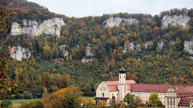 Ein berühmtes Kloster an einem berühmten Fluss, das ist die Erzabtei Beuron.