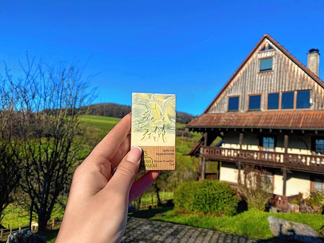 Das pflegende Keratin in der Seife wird aus Alpakafaser gewonnen.