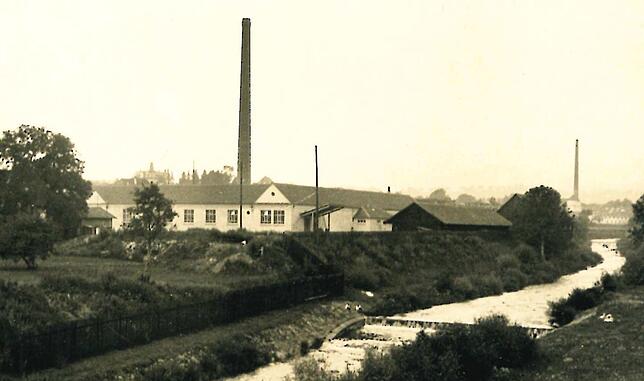 Die MBB von Südosten: So etwa hatten die alliierten Piloten die Fabrik im Blick, als sie vom Schlössle auf die Weberei zuflogen (Bild ...