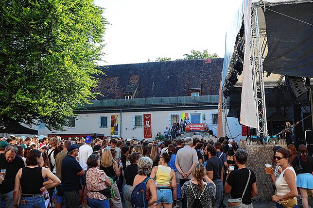 Bild 18: Faber begeistert in Friedrichshafen: Bilder vom Abend in der Caserne