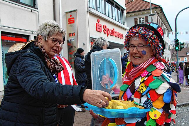 Bild 32: Narrensamen zeigt sich am Kinder- und Familienumzug &ndash; Teil 1. Wir haben Bilder.