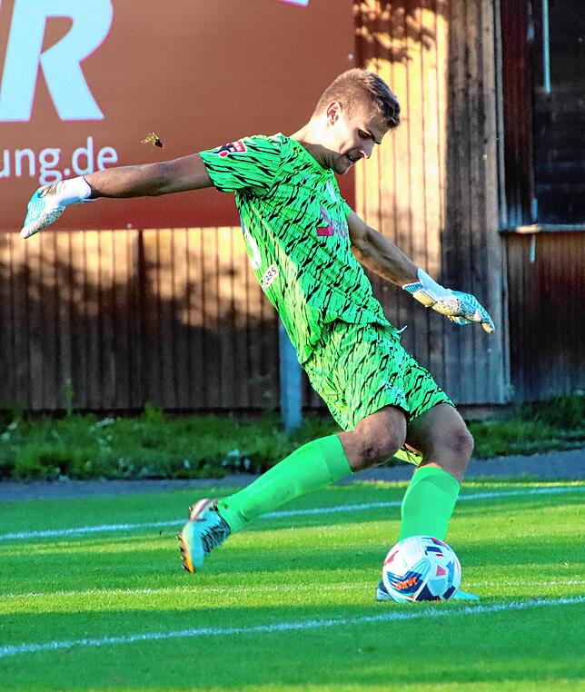 Bild 13: Fünf Tore und viele Zweikämpfe: Unsere Bilder des Oberliga-Duells zwischen Ravensburg und Singen
