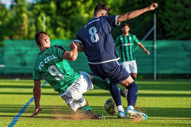 Bild 10: Titelanwärter FC Zell setzt sich mit 6:1 beim VfB Waldshut durch &ndash; und wir haben Bilder!