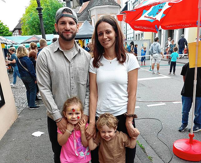 Yvonne und Oliver Forderer mit Emilia und Elias kamen spontan zum Fescht, das ihnen gut gefallen hat.