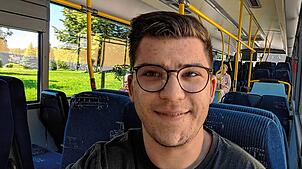 Bei der Fahrt mit dem Öffentlichen Nahverkehr kann viel schiefgehen – der Regiobus 500 sollte den neuen Volontär der Pfullendorfer ...
