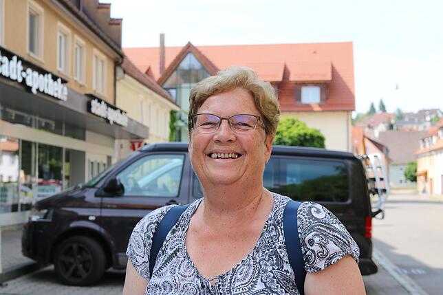 Brunhilde Sulzmann findet die Umfrage sehr gut und freut sich schon auf die Auswertung.