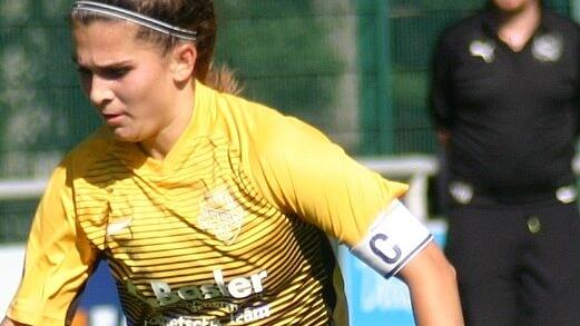 Sophia Burgbacher und die Sportfreunde Neukirch überwintern auf Rang zwei.