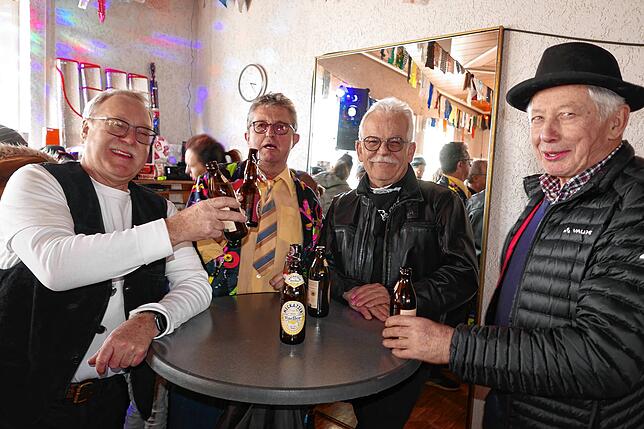 Bild 22: In Wittenhofen, Roggenbeuren und Limpach wird der Narrenbaum aufgestellt – Teil 1!
