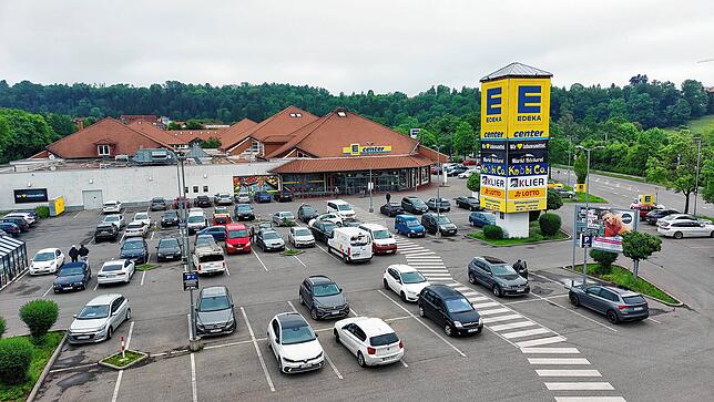 Der Edeka-Markt an der Hagelrainstraße bleibt erhalten.