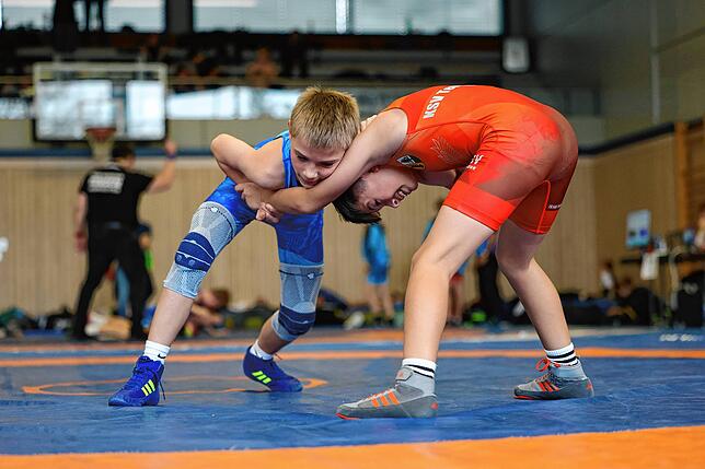 Bild 18: Nachwuchsringer begeistern bei Eiche Radolfzell. Unsere Bildergalerie vom Bodensee Cup!