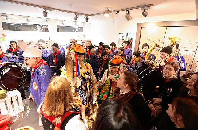 Bild 20: Fasnacht 2025 in Donaueschingen: Narren treiben es bunt – Das närrische Spektakel in Bildern!