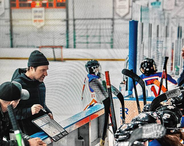 Hacker als Coach der U12 von Valley Thunder.