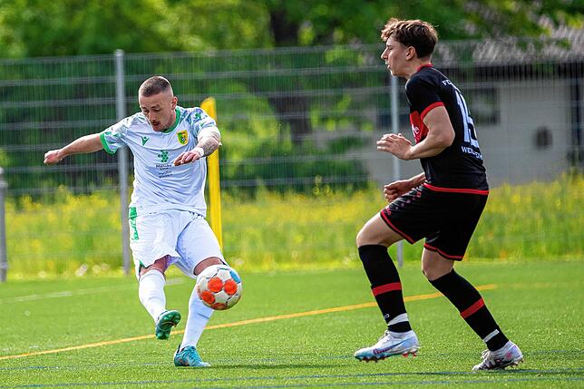 Bild 25: SV Herten setzt sich mit 4:2 gegen den FC Rot-Weiß Weilheim durch &ndash; und wir haben Bilder!
