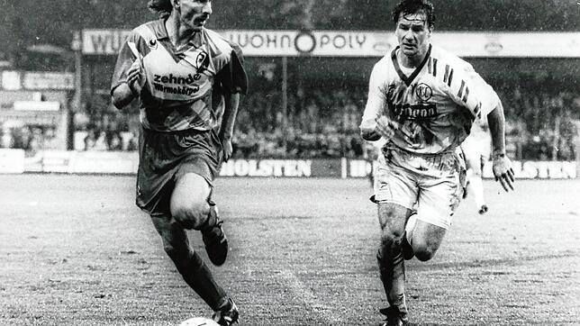 Uwe Wassmer im Heimspiel des SC gegen den Karlsruher Sport-Club. Das Spiel endete 3:3.