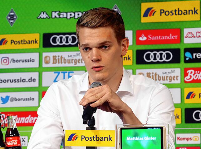 Vorstellung von Neuzugang Matthias Ginter bei seiner Vorstellung als Neuzugang von Borussia Mönchengladbach am 4.07.2017 in Mönchengladbach.