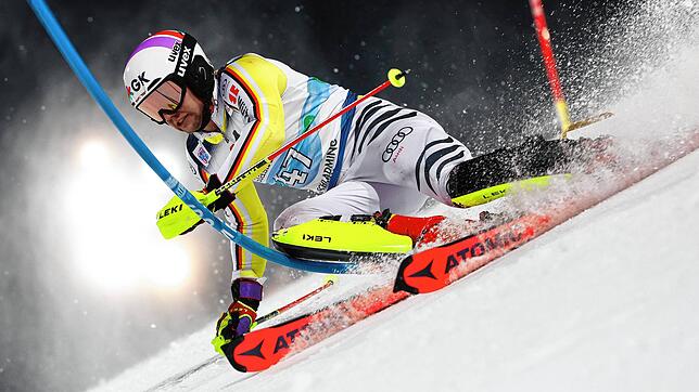 Es waren, wie hier beim Nachtrennen in Schladming, Feinheiten, die fehlten. Bisher haben sie dazu geführt, dass David Ketterer noch ohne ...