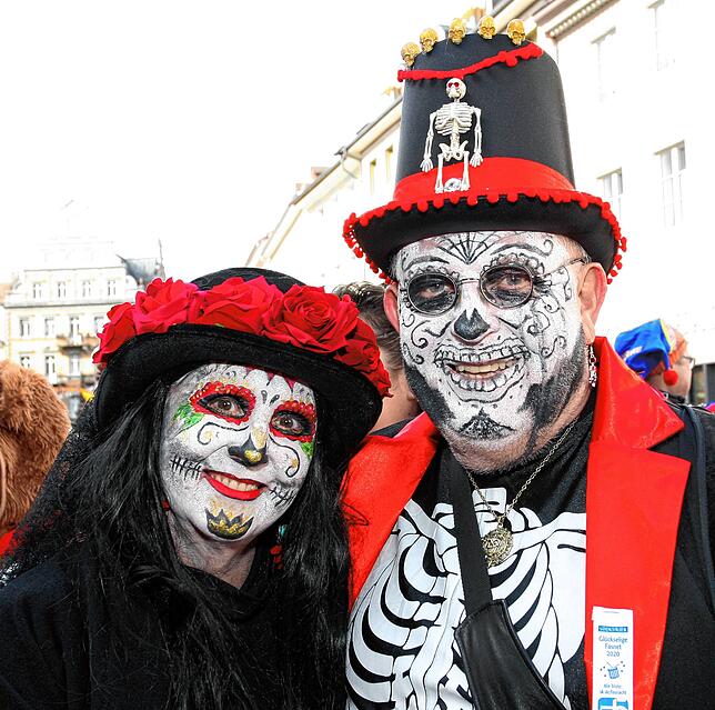 Bild 8: So bunt wird Konstanz am Schmotzigen Dunschtig in der Zukunft wieder feiern &ndash; die besten Bilder und Videos der Straßenfasnacht