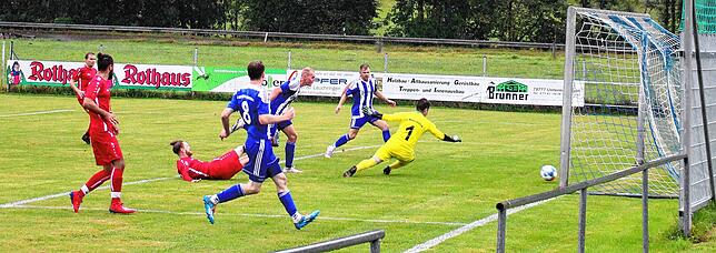 Bild 5: Die SG Mettingen/Krenkingen besiegt den FC Wallbach mit 8:0 &ndash; und wir haben Bilder!