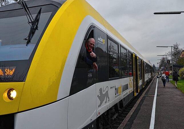 Wenn der Stadtbus kommt, soll er unbedingt Anschluss an den vorhandenen Bahn- und Busverkehr haben.