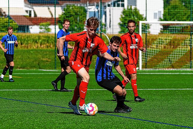 Bild 24: TuS Binzen dreht beim 4:3 gegen die SG FC Wehr/Brennet das Spiel &ndash; und wir haben Bilder!