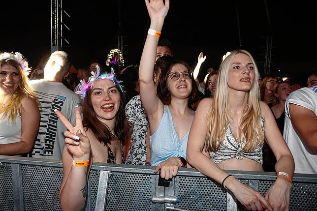 Bild 29: Seenachtfest 2024: Nach dem Feuerwerk wird weitergefeiert! Alle Fotos von der Partynacht