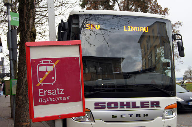 Zwischen Lindau und Friedrichshafen verkehrt momentan nach wie vor der Schienenersatzverkehr.
