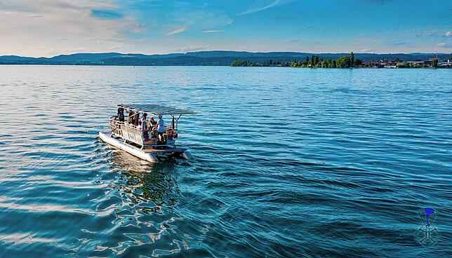 Die Fähre unterwegs auf dem Untersee.