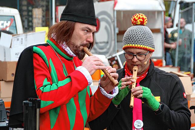 Das wird nicht passieren auf der nächsten Fasnacht 2021: beim närrischen Jahrmarkt im Februar 2020 spielten Poppele Timo Heckel und Marc ...