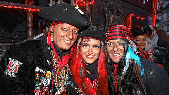 Bild 15: Schmotziger Dunschtig: Die große Fasnachtssause ist noch nicht vorbei